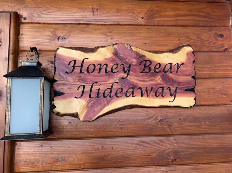 Honeybear Hideaway Cabin Хейуърд Екстериор снимка